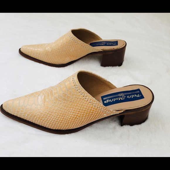 ✨Stunning Vintage Snakeskin Mules!Rare Find!✨ - Picture 5 of 8